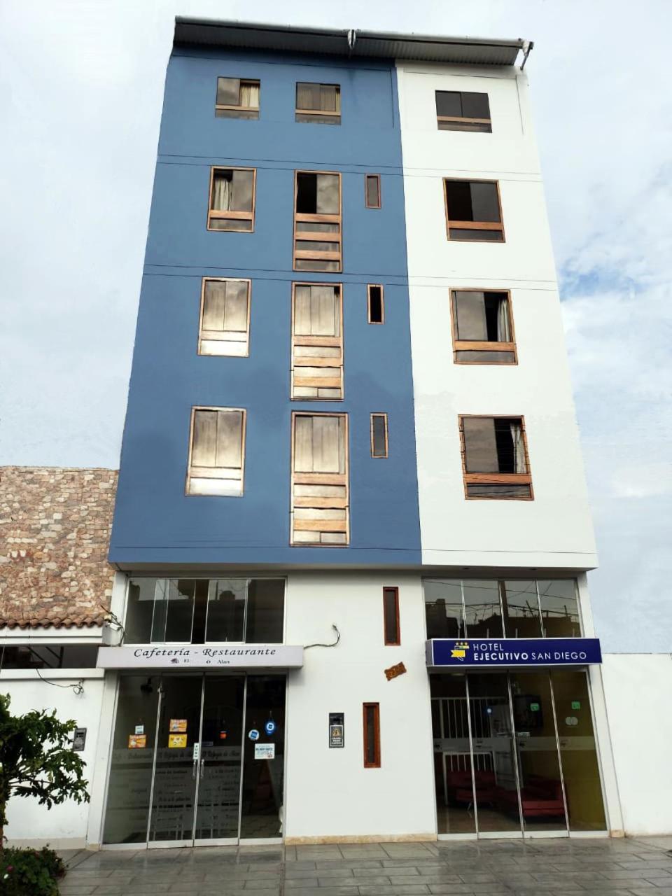 Hotel Ejecutivo San Diego Трухильо Екстериор снимка
